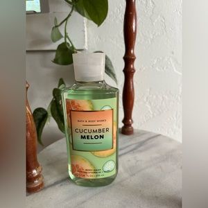 ✨$8✨ NWT B&BW cucumber melon shower gel / body wash
